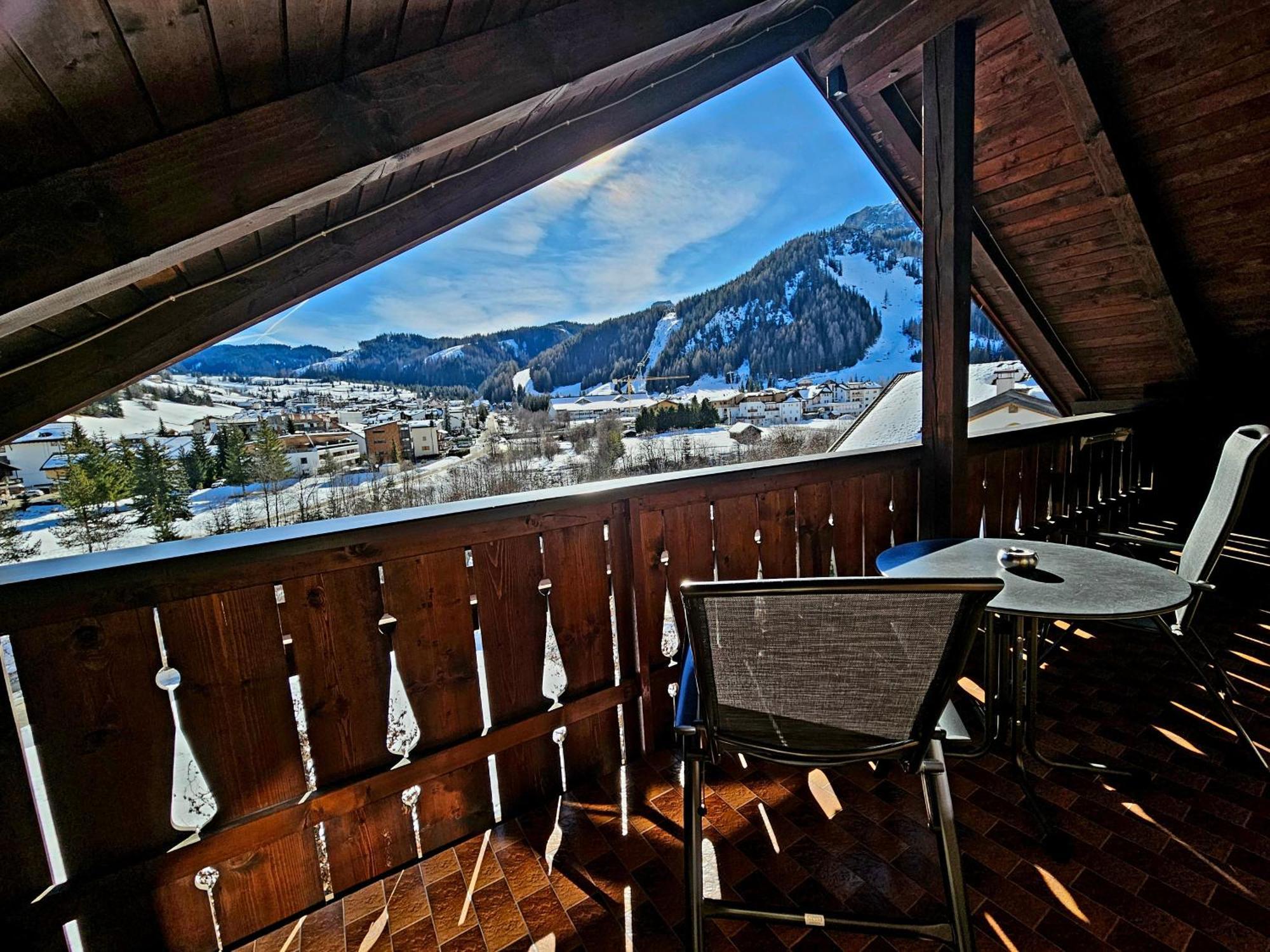 Mountain B&B - La Scalira Corvara Exteriör bild